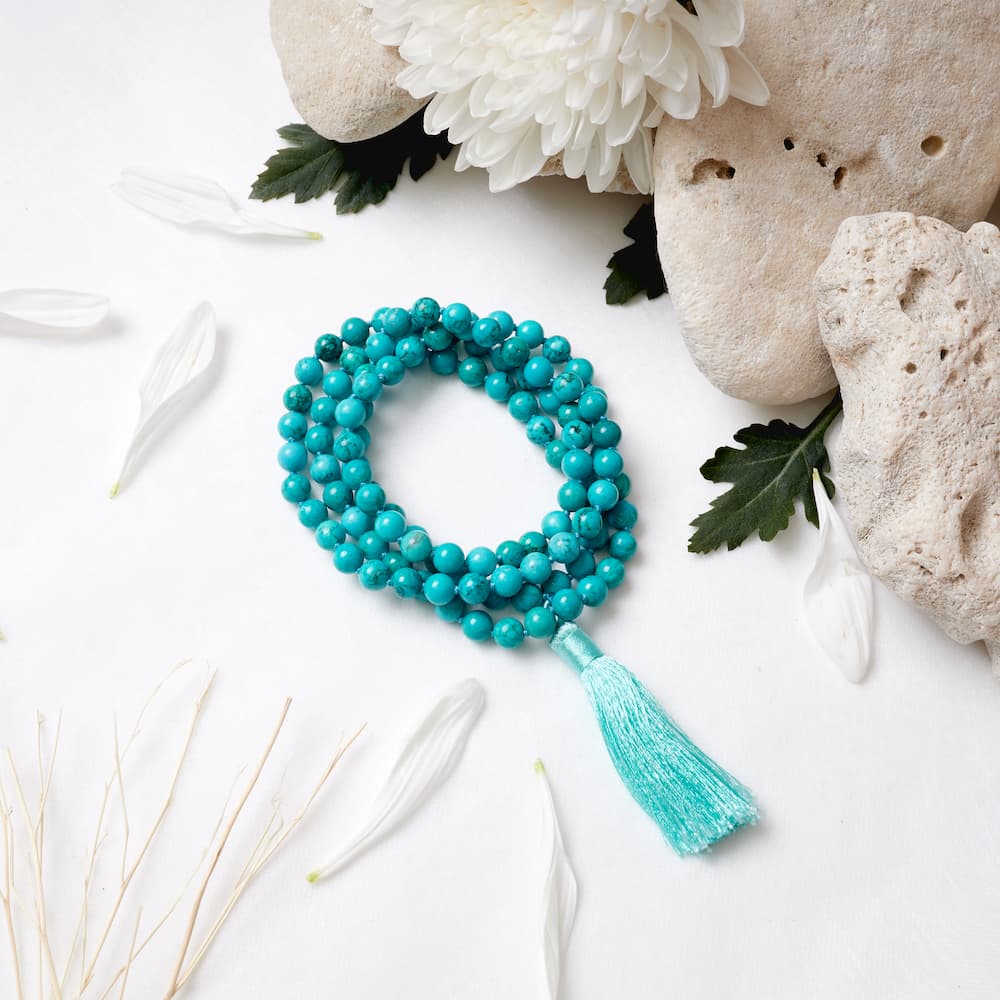 Turquoise Mala: boldness and luck in love